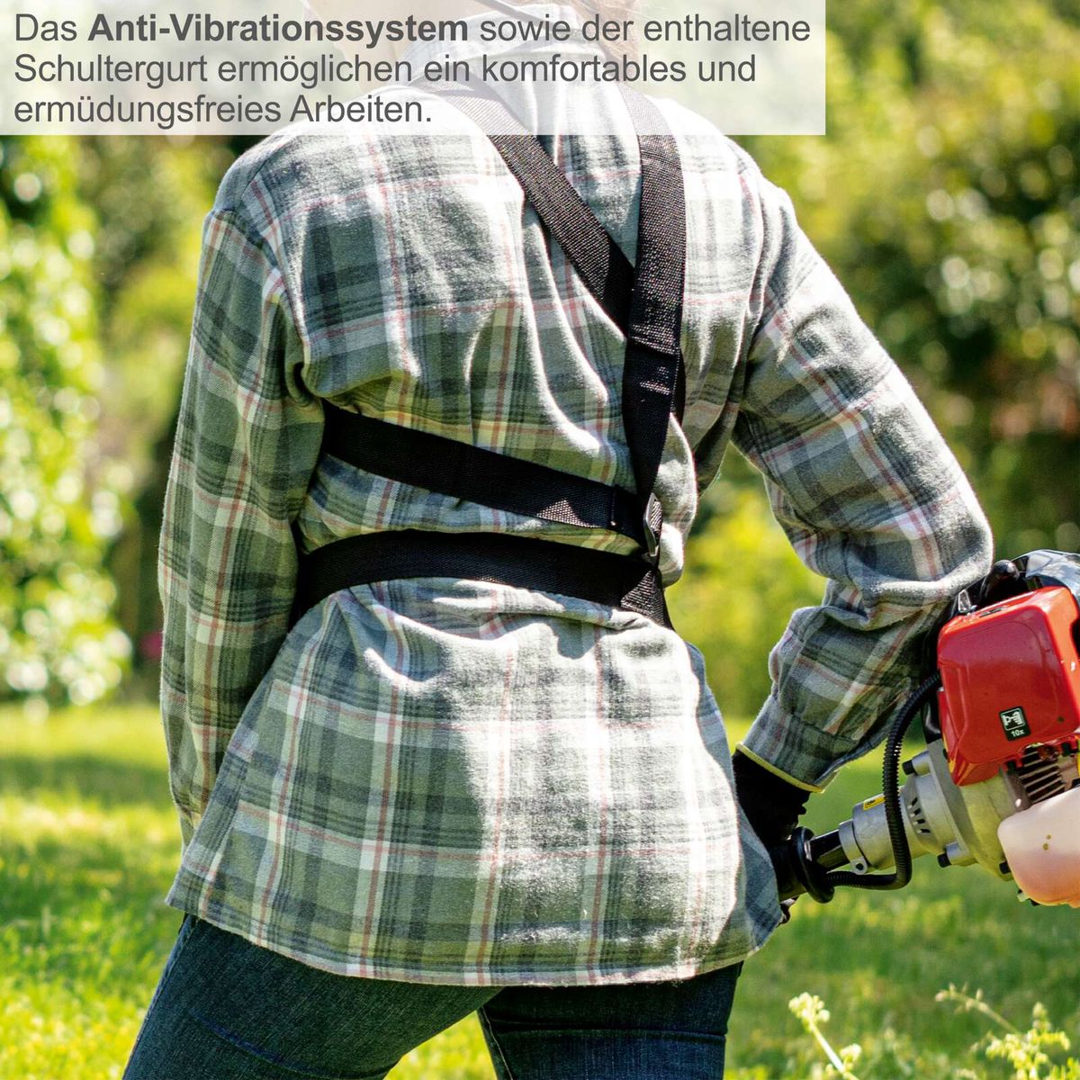 Das Anti-Vibrationssystem und der Schultergurt ermöglichen ein komfortables und ermüdungsfreies Arbeiten mit dem 4in1 Benzin Multigartengerät MFH3300-4P von Scheppach.
