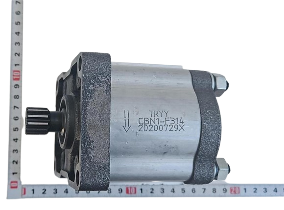 Scheppach-Hydraulikpumpe für Zapfwelle mit Markierung CBN1-F314 und Seriennummer