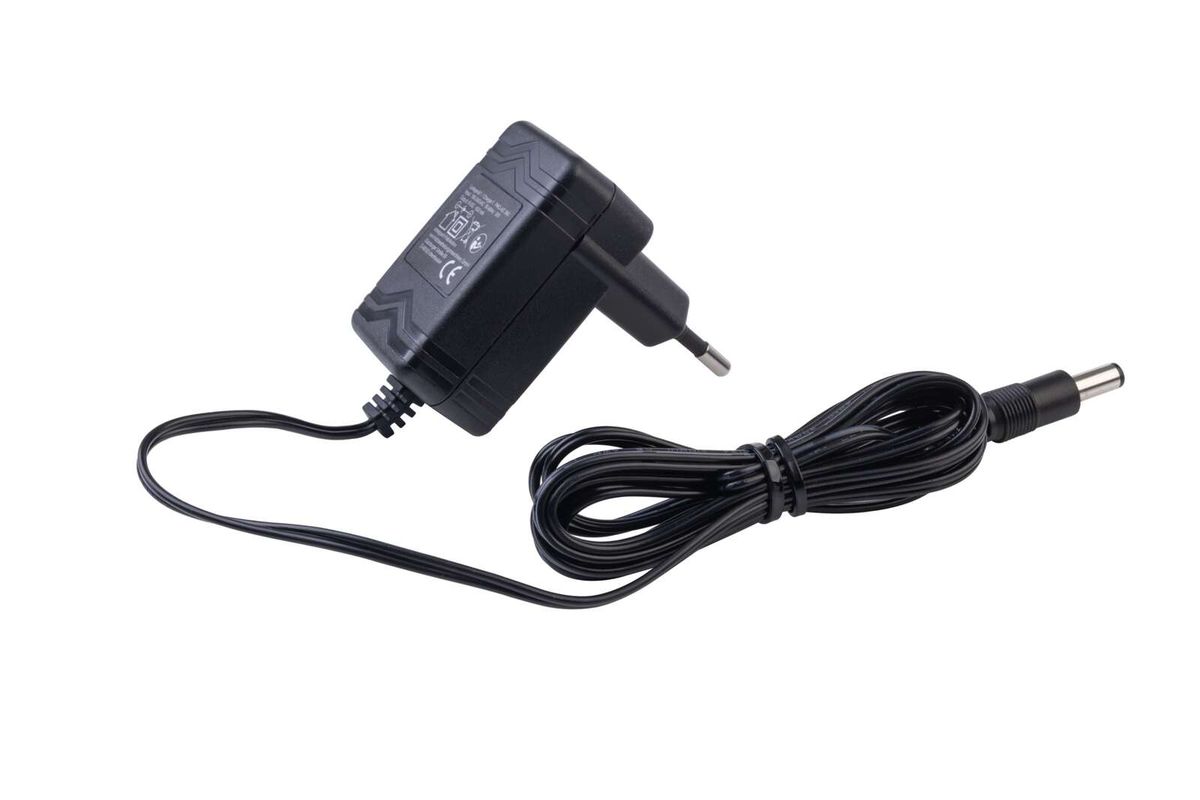 Scheppach-Ladegerät mit Stecker und Kabel