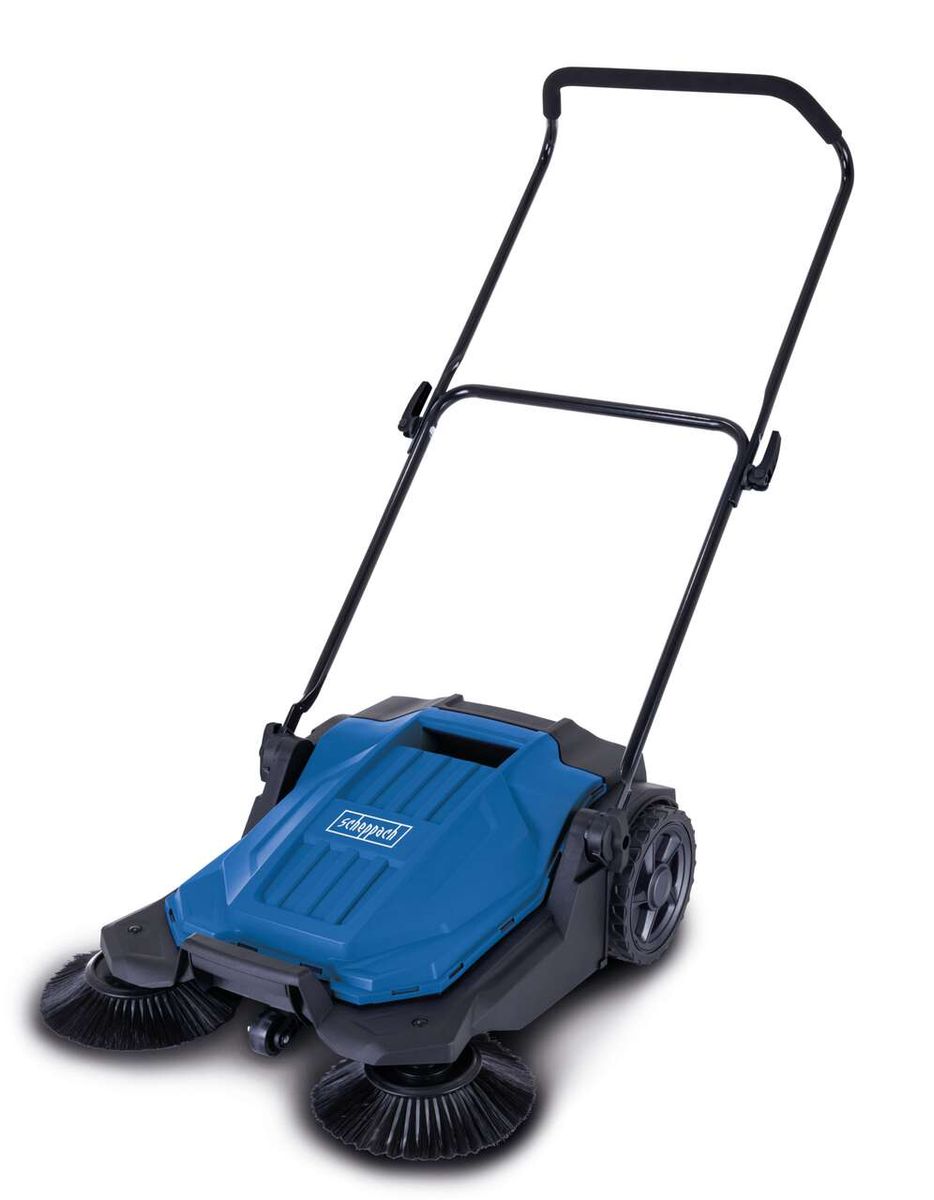 Kehrmaschine S800 Scheppach, seitliche Ansicht, mit schwarzem Griff und blauem Gehäuse, 650mm Kehrbreite, 20L Fangkorb.