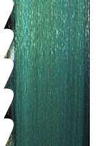 Scheppach Bandsägeblatt 2100mm / 12mm / 0,5mm / 6 Z/Z. Das Sägeblatt ist von der Seite zu sehen.
