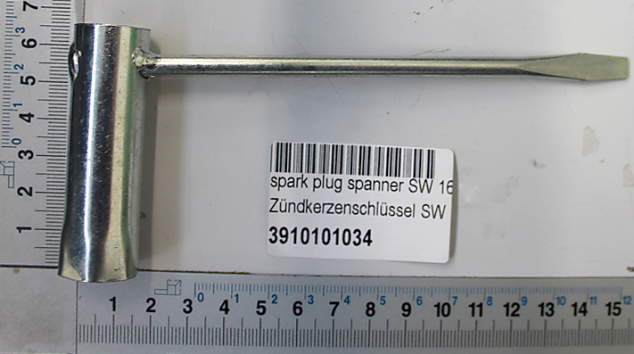 Zündkerzenschlüssel SW16 von Scheppach, Artikelnummer 3910101034. Das Werkzeug wird von links gezeigt.