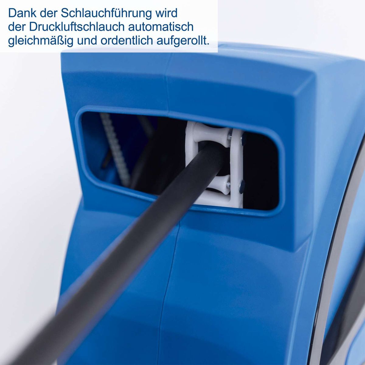 Automatische Aufrollung der Druckluftschlauchrolle mit Textanzeige zur gleichmäßigen Abwicklung