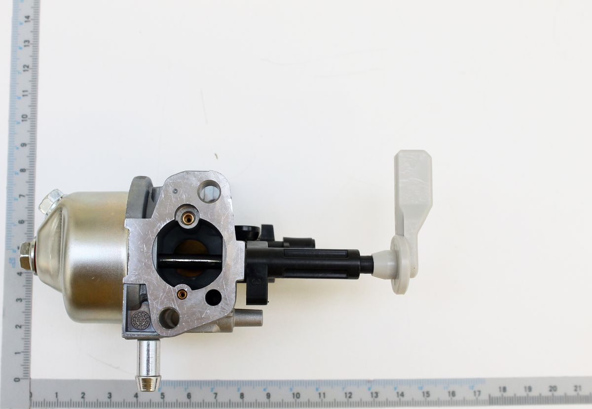 Scheppach-Karbürator mit Handbedienung, Detailansicht