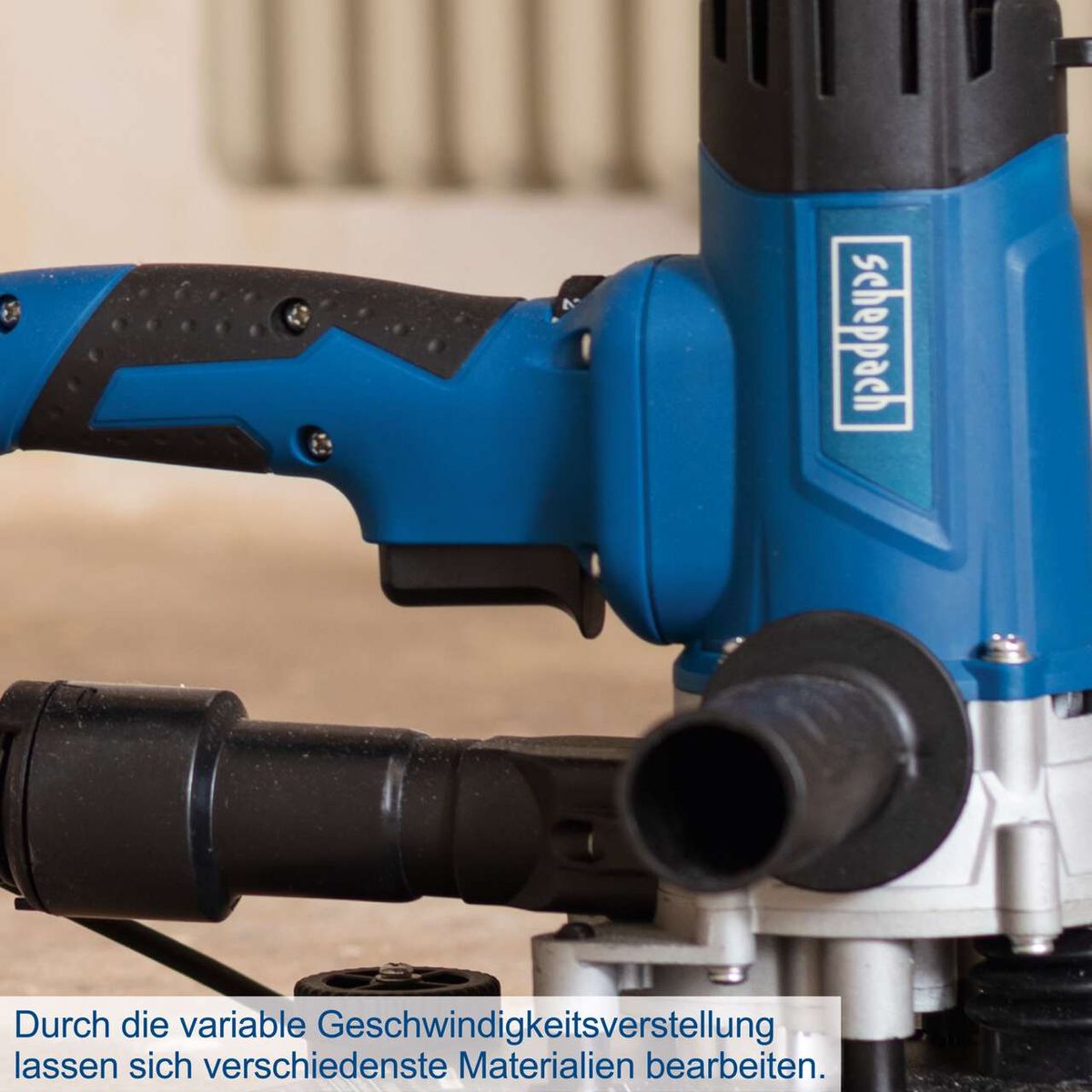 Der Scheppach Wand- und Deckenschleifer DS200 bietet eine variable Geschwindigkeitsverstellung, um verschiedene Materialien zu bearbeiten.