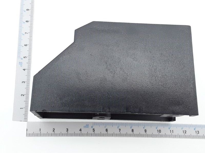 Schalterbox von Scheppach, Ansicht von der Seite mit Maßstab zur Größenveranschaulichung.