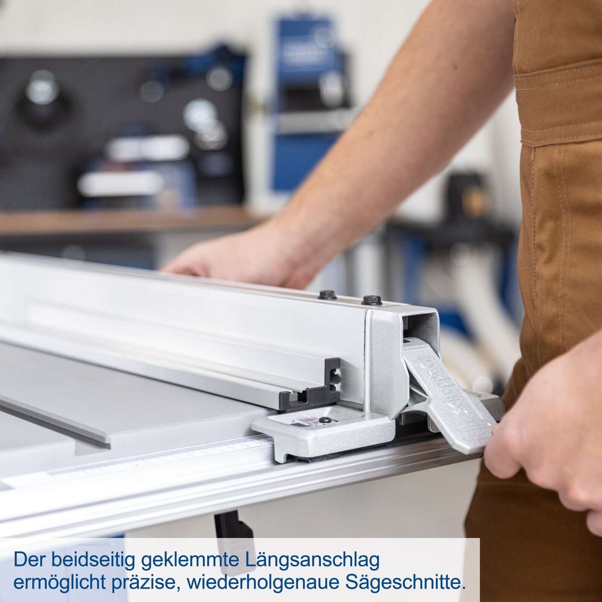 Beidseitig geklemmter Längsanschlag für präzise, wiederholgenaue Sägeschnitte auf Scheppach-Tischkreissäge HS105