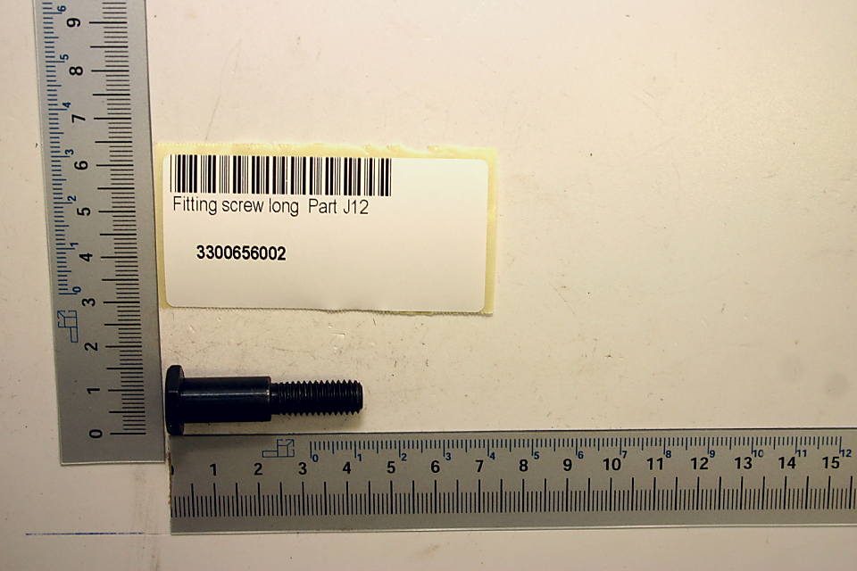 Langes Passschrauben-Element (Teil J12) mit Markierung 3300656002