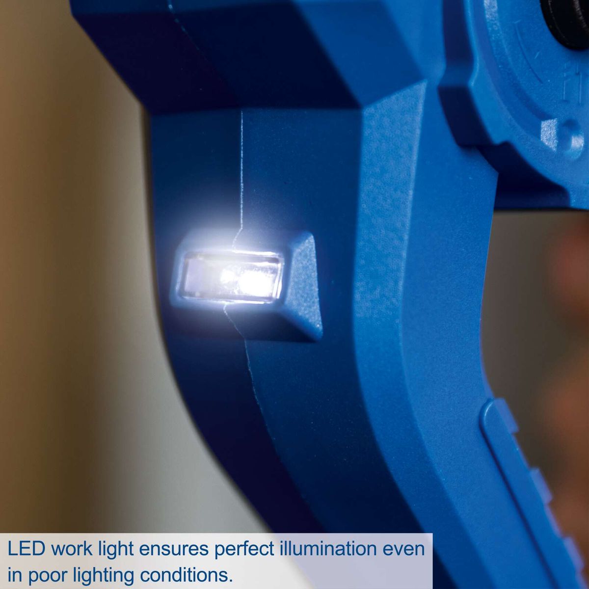 The cordless hammer drill C-RHD130-X by Scheppach features an LED work light that ensures perfect illumination even in poor lighting conditions.