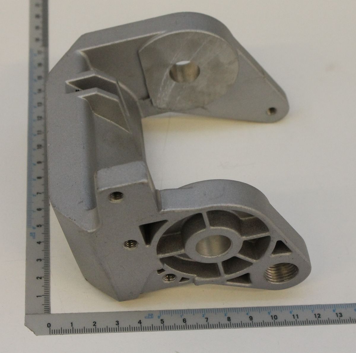 Scheppach Drehgehäuse-Bauteil mit integriertem Lager und Befestigungslöchern