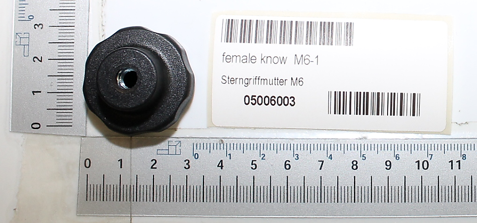 Scheppach-Sterngriffmutter M6 mit Markierung, Teil der Produktreihe Sterngriffmutter Ø32x20