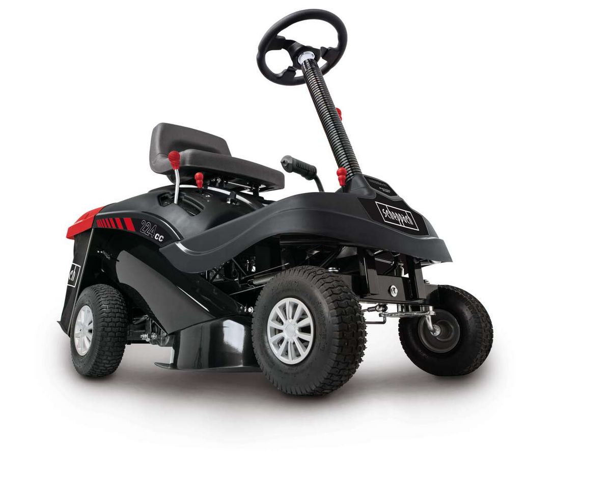 Aufsitzrasenmäher MR224-61 Scheppach, seitliche Ansicht, schwarzes Modell mit Sitz und Lenkrad.