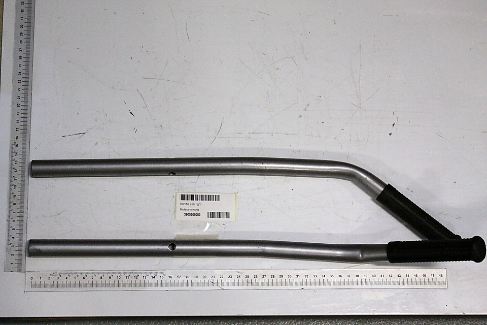 Bedienarm rechts, intern 3905306059, Ansicht von vorne.