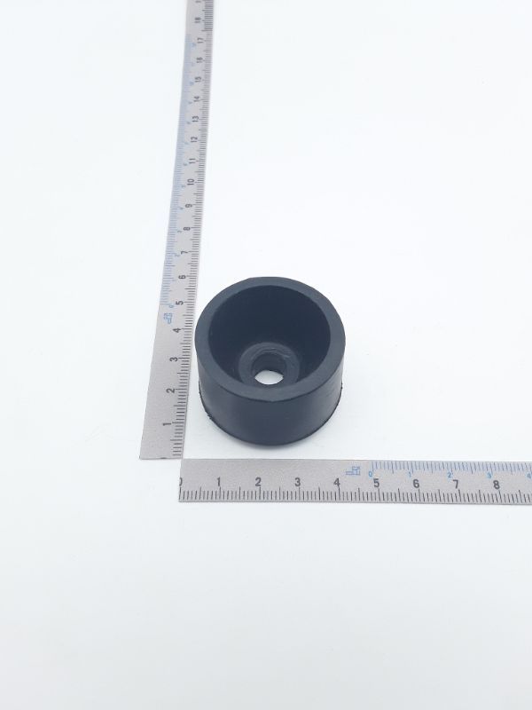 Gummifußteil mit zentralem Loch für mechanische Verbindung, Teil 46