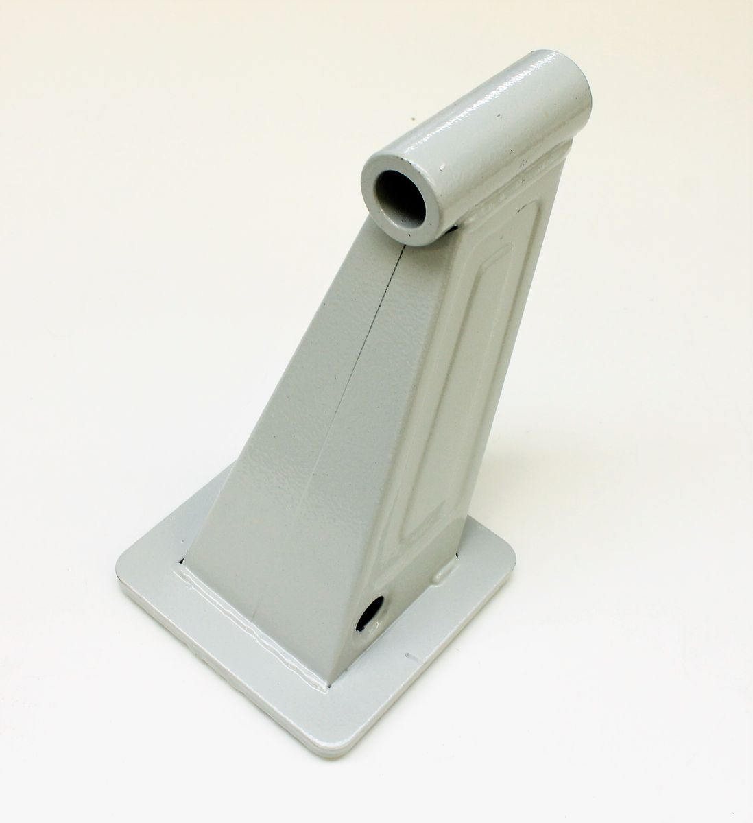 Reitstock Ø 19,5 mm, Ansicht von der Seite mit Halterung und Basisplatte.