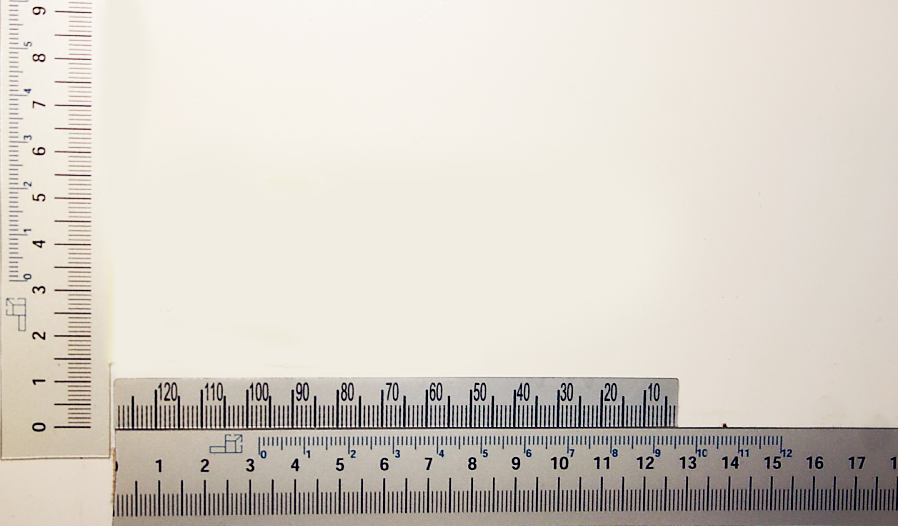 Scheppach-Messskala mit 0-120 cm-Markierungen und 1 cm-Grid