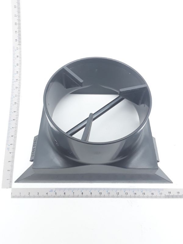 Absaugstutzen gebohrt, Ansicht von vorne.