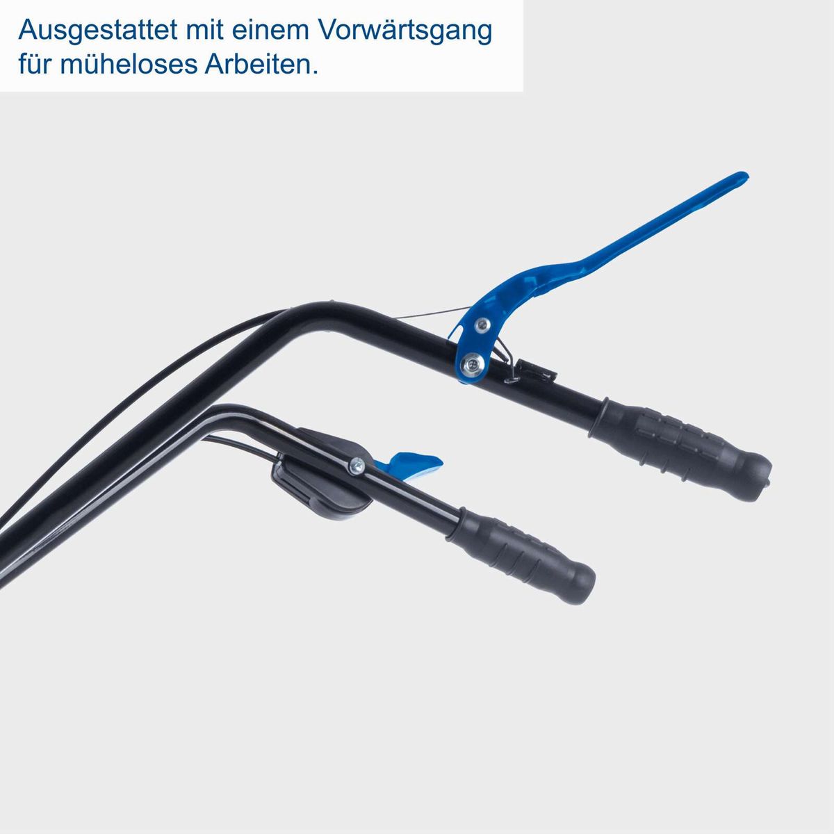 Vorwärtsantrieb für müheloses Arbeiten mit der Scheppach-Motorhacke