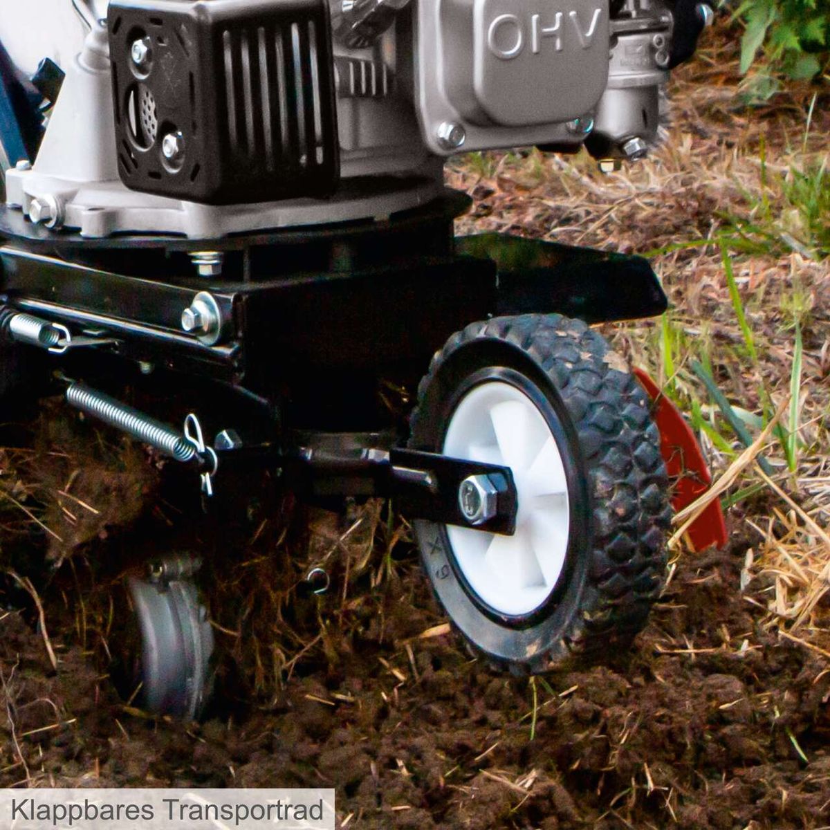 Motorhacke MTP560 von Scheppach mit klappbarem Transportrad für einfachen Transport. Schnittbreite 360 - 560mm, Arbeitstiefe ca. 50mm, 3,5PS Motorleistung.