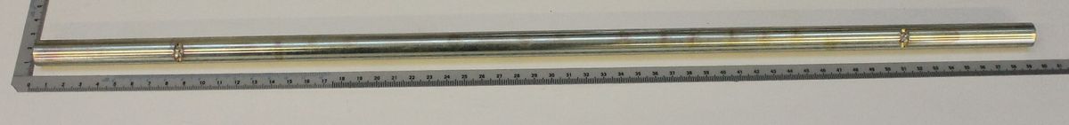 Achse von Scheppach, gezeigt von der Seite auf weißem Hintergrund.