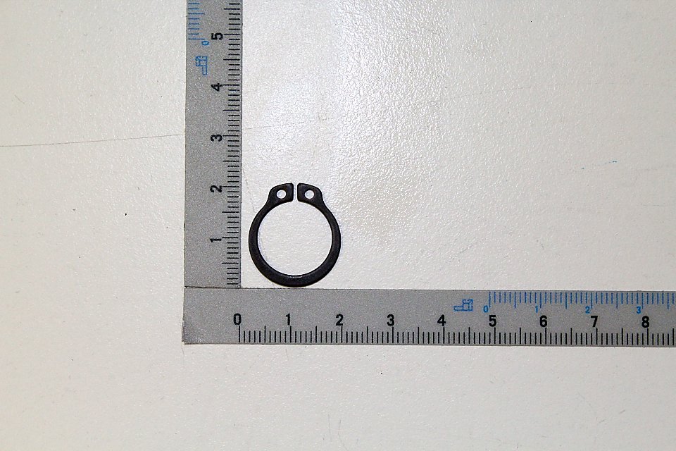 Sicherungsring A 15x1.0 von Scheppach, von vorne fotografiert.