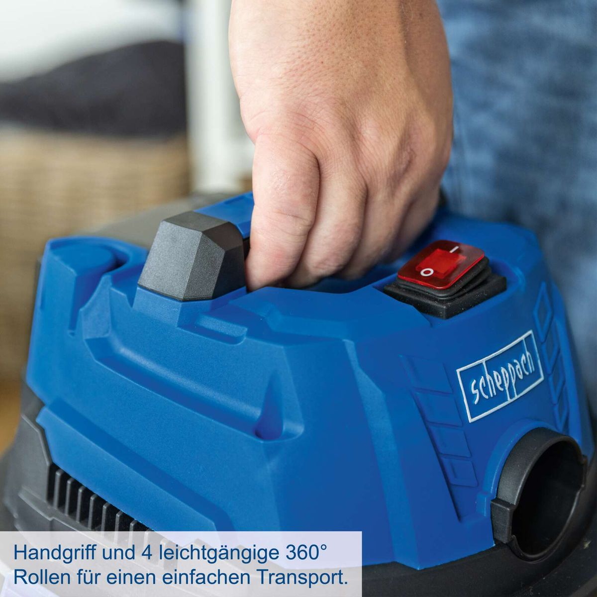 Ergonomischer Griff und vier leichtgängige 360°-Rollen für einfachen Transport