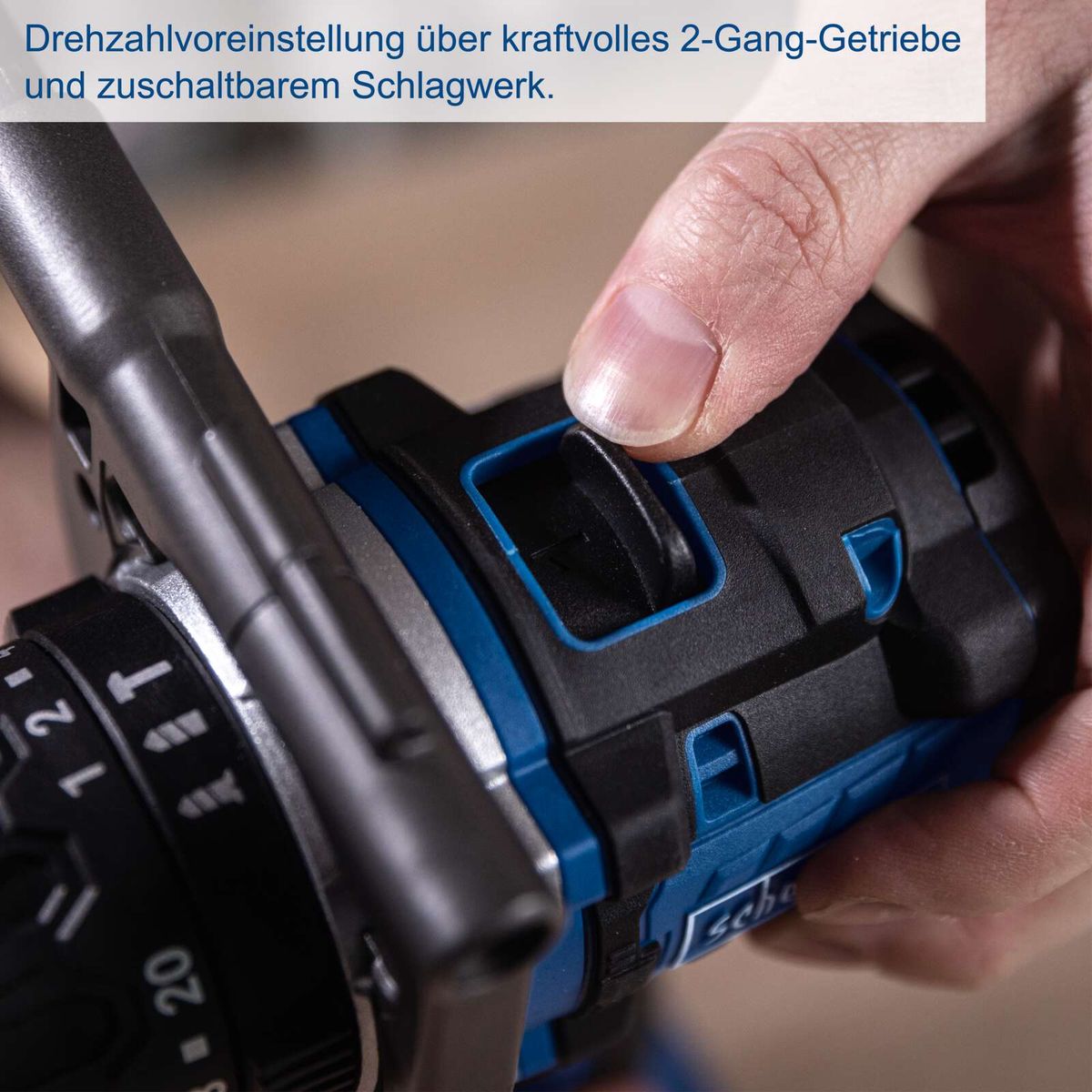 Drehzahlvoreinstellung über 2-Gang-Getriebe mit betätigbarem Schlagwerk