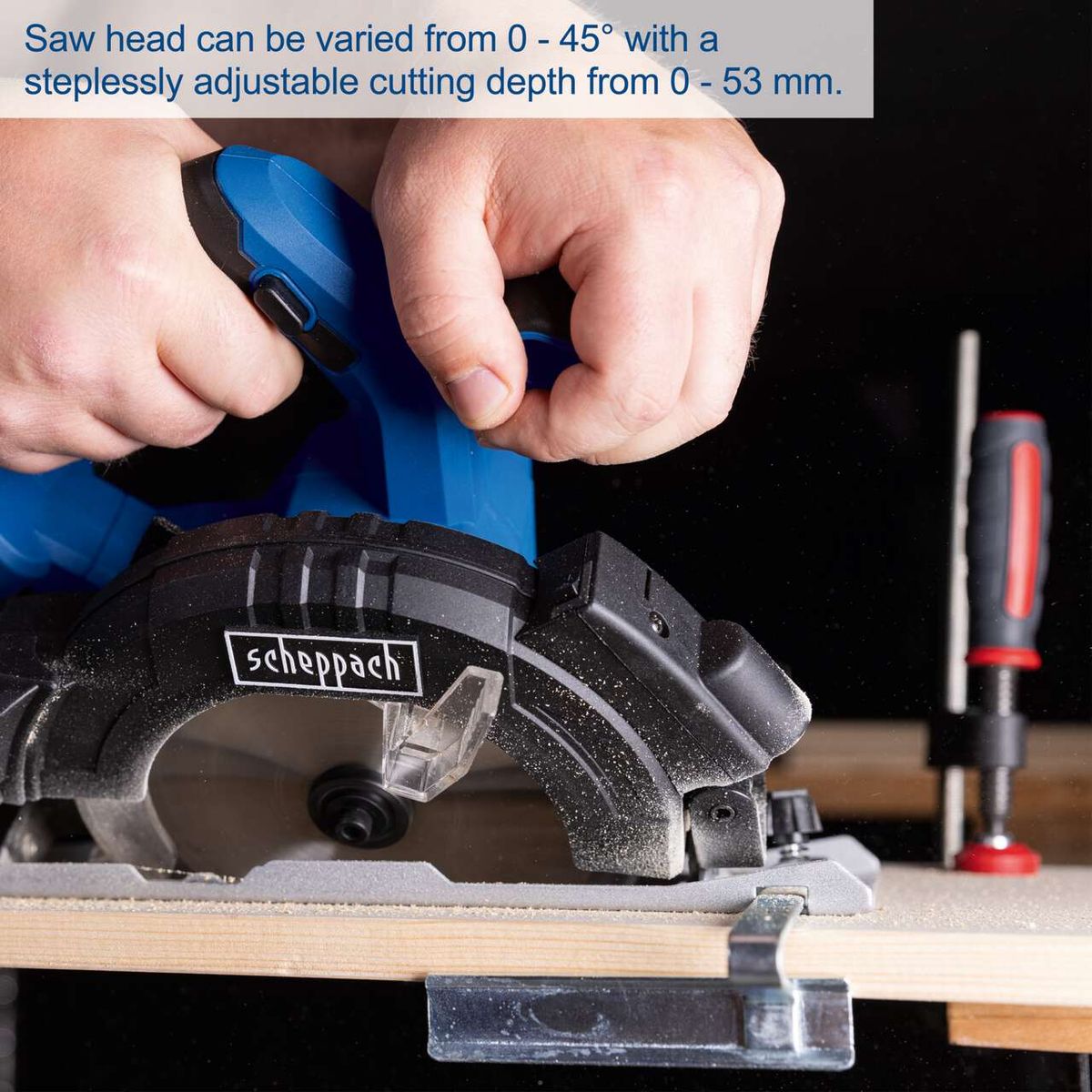 The saw head can be varied from 0 - 45° with a steplessly adjustable cutting depth from 0 - 53 mm.