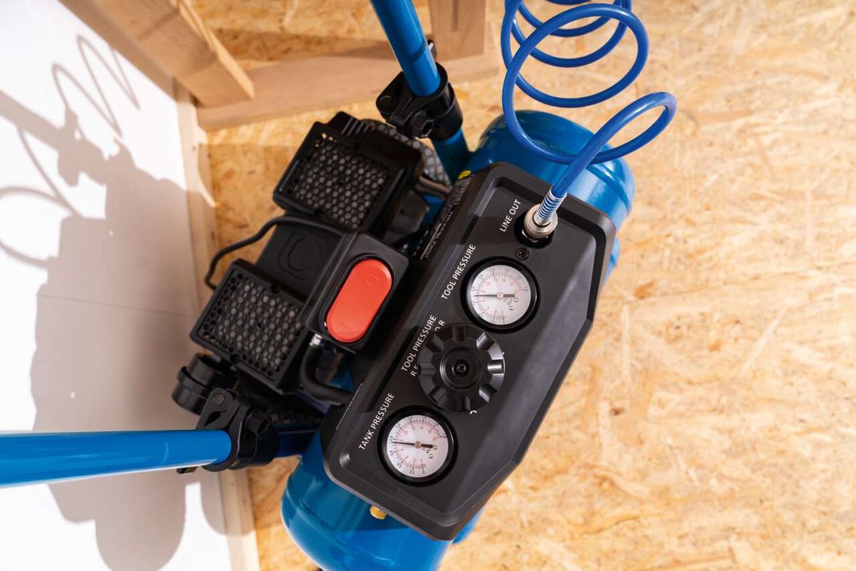 Scheppach-Kompressor mit Tankdruckanzeige und Steuerung für Werkzeugbetrieb