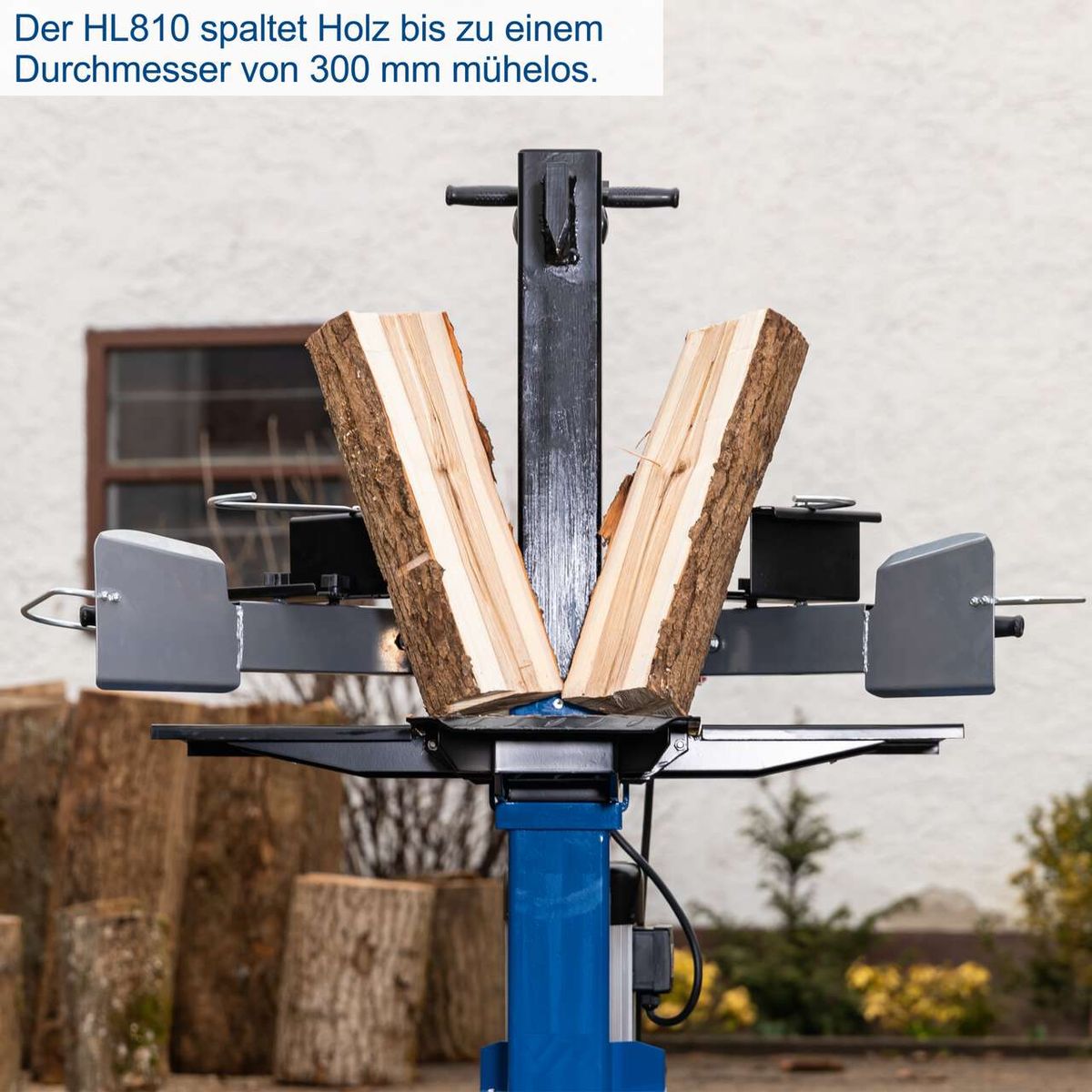 Der Holzspalter HL810 spaltet Holz bis zu einem Durchmesser von 300 mm mühelos. Die Maschine ist robust und effizient im Holzspalten.