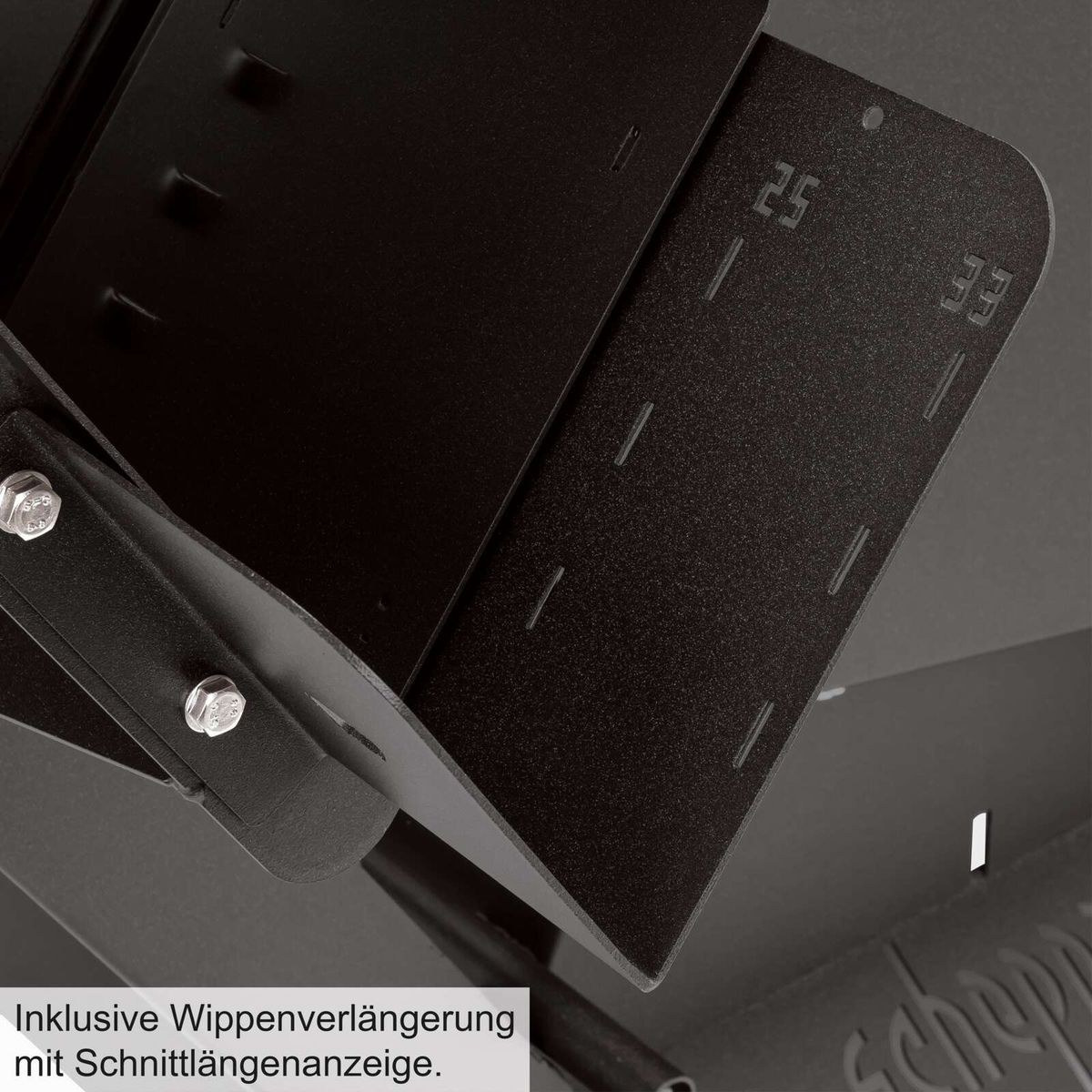 Wippsäge WOX D700 Black Edition mit Wippenverlängerung und Schnittlängenanzeige. 400V, 7500W, 700mm HW-Sägeblatt, Schnittlänge 250-1500mm, Schnitt-Ø 250mm.