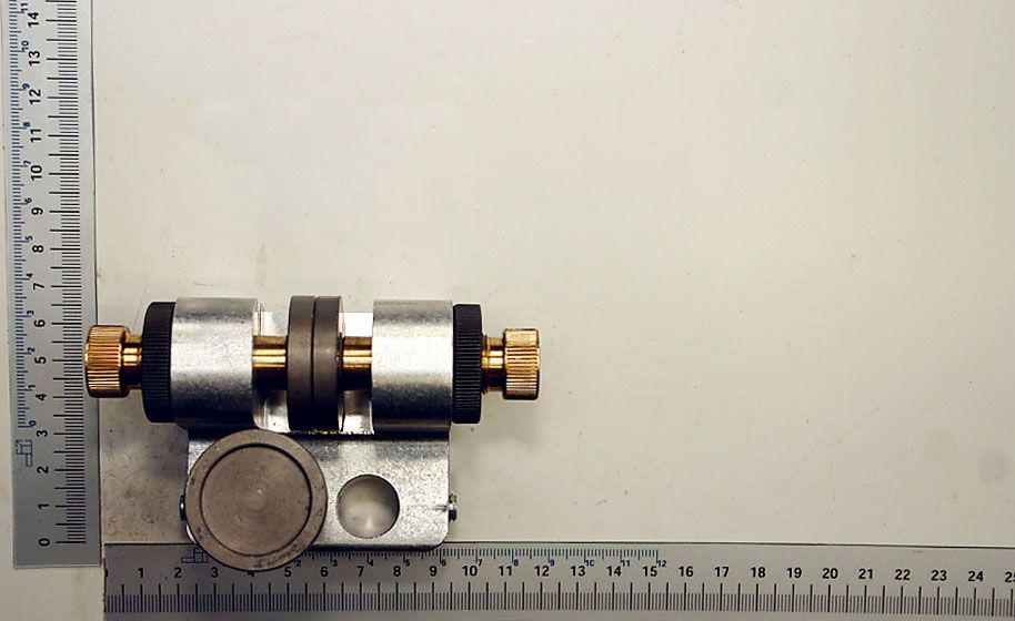 Scheppach Sägebandführung mit Messskala und Halterung für präzise Führung