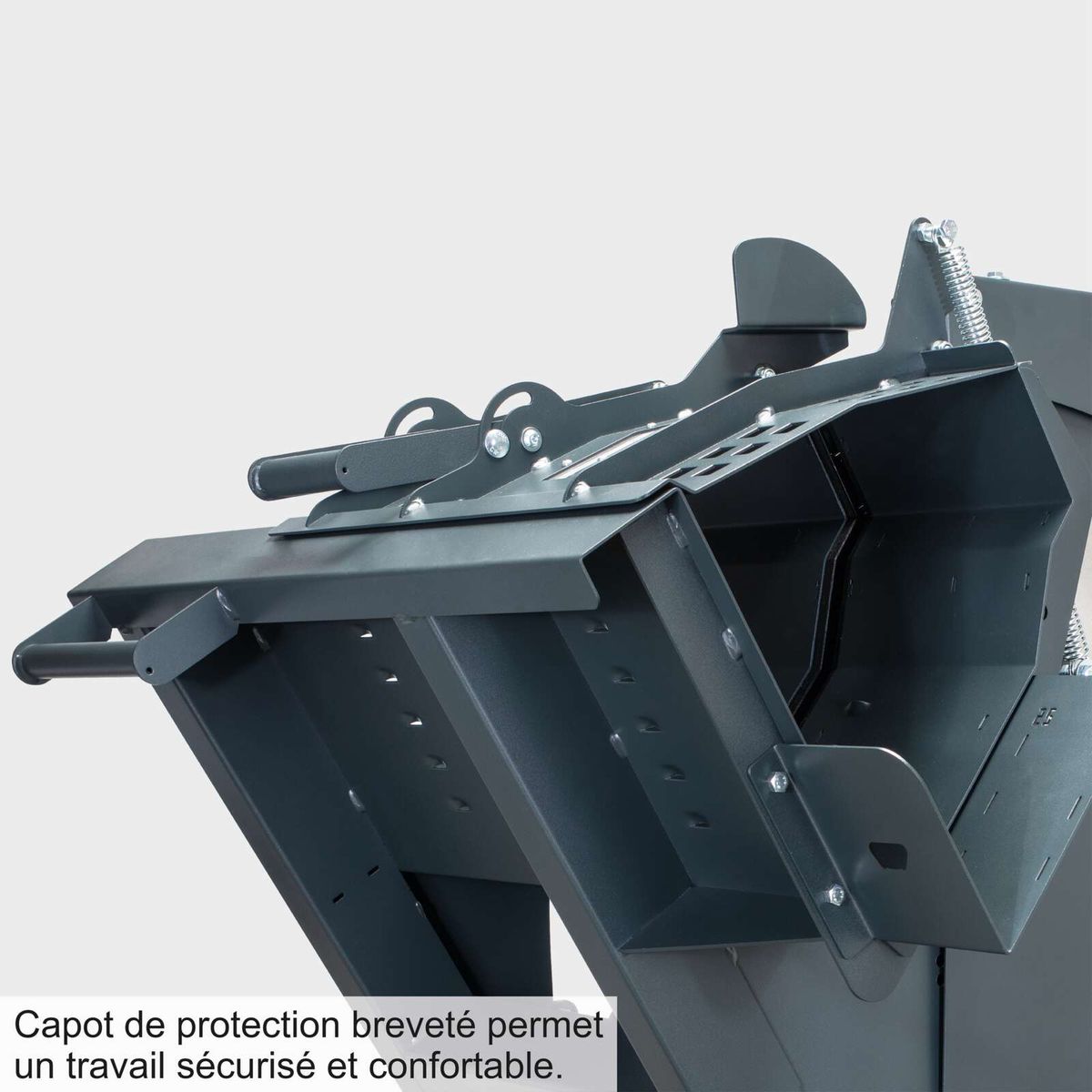 Das patentierte Schutzgehäuse ermöglicht eine sichere und komfortable Arbeitsweise.