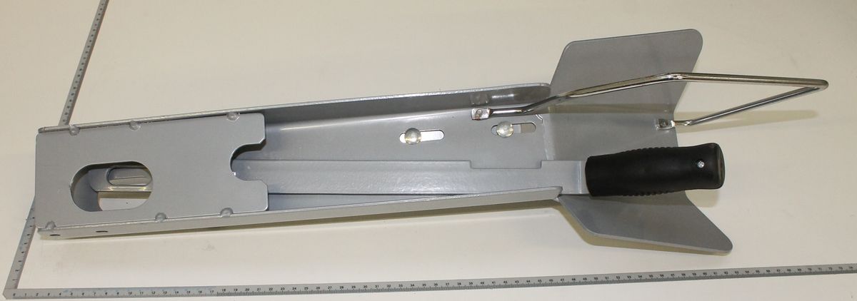 Scheppach-Bedienarm links, Detailansicht mit Mechanik und Halterung