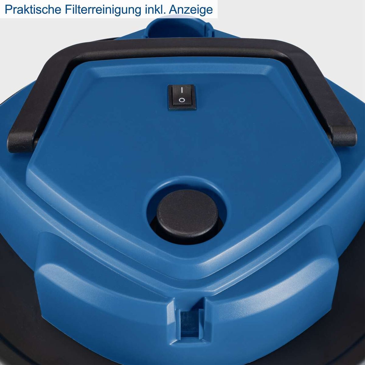 Der Aschesauger AVC20 von Scheppach bietet praktische Filterreinigung inklusive Anzeige.