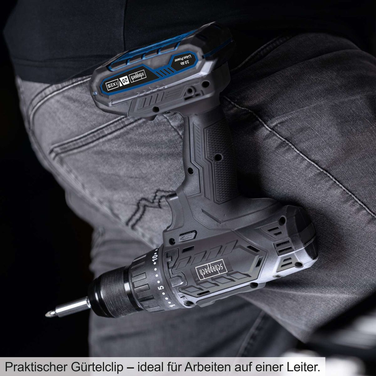 Praktischer Gürtelclip – ideal für Arbeiten auf einer Leiter. Der Scheppach Akkuschrauber ist leicht und handlich, perfekt für unterwegs.