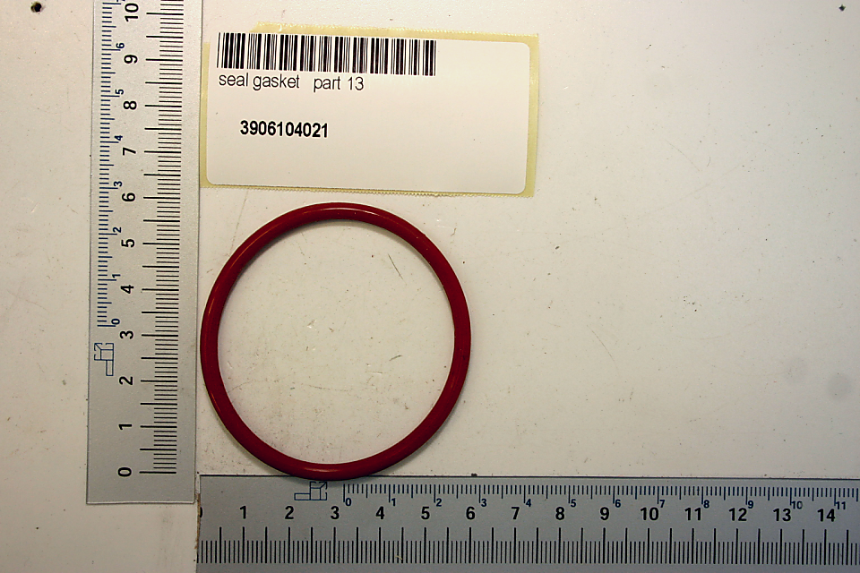 Abdichtung, Teil 13, Artikelnummer 3906104021. Dichtungsring von oben fotografiert.
