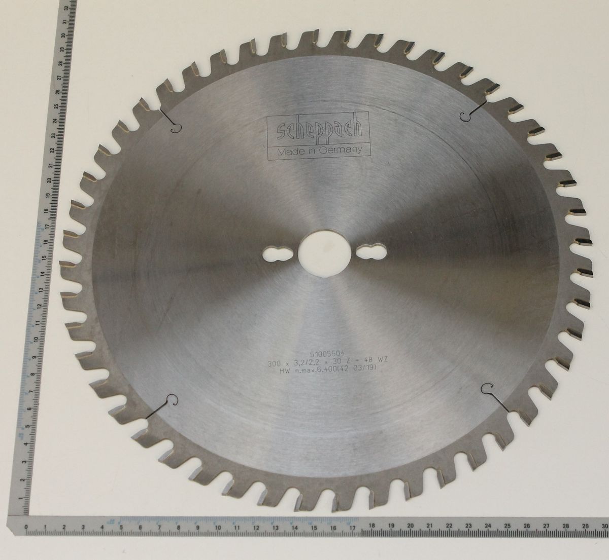 Scheppach-Kreissägeblatt mit 300 mm Durchmesser und 48 Zähnen, Modell 51005504