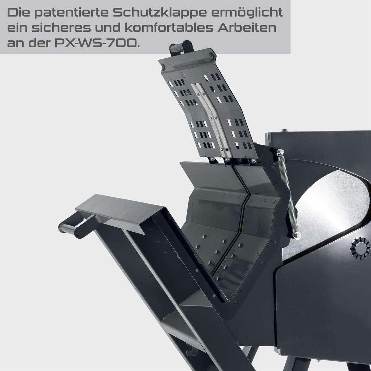 Patentierte Schutzklappe für sicheres Arbeiten an der Wippkreissäge PX-WS-700