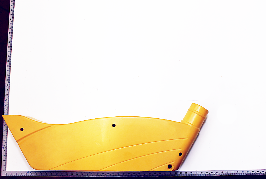 Sägeblattschutz kpl. von Scheppach, gezeigt von der Seite mit einem Lineal im Hintergrund zur Größenveranschaulichung.