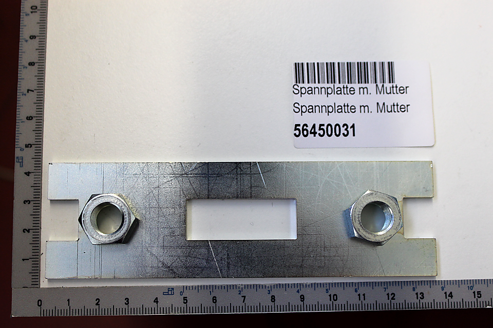 Spannplatte m. Mutter, Artikelnummer 56450031, von oben fotografiert.