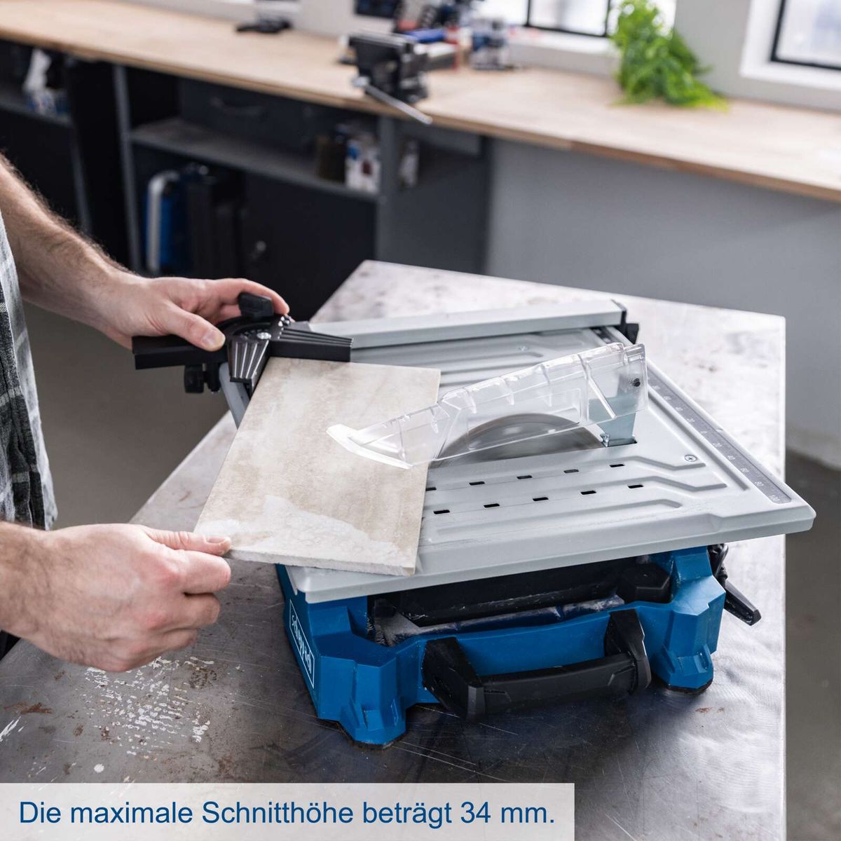 Stein- und Fliesenschneider mit maximaler Schneithöhe von 34 Millimetern