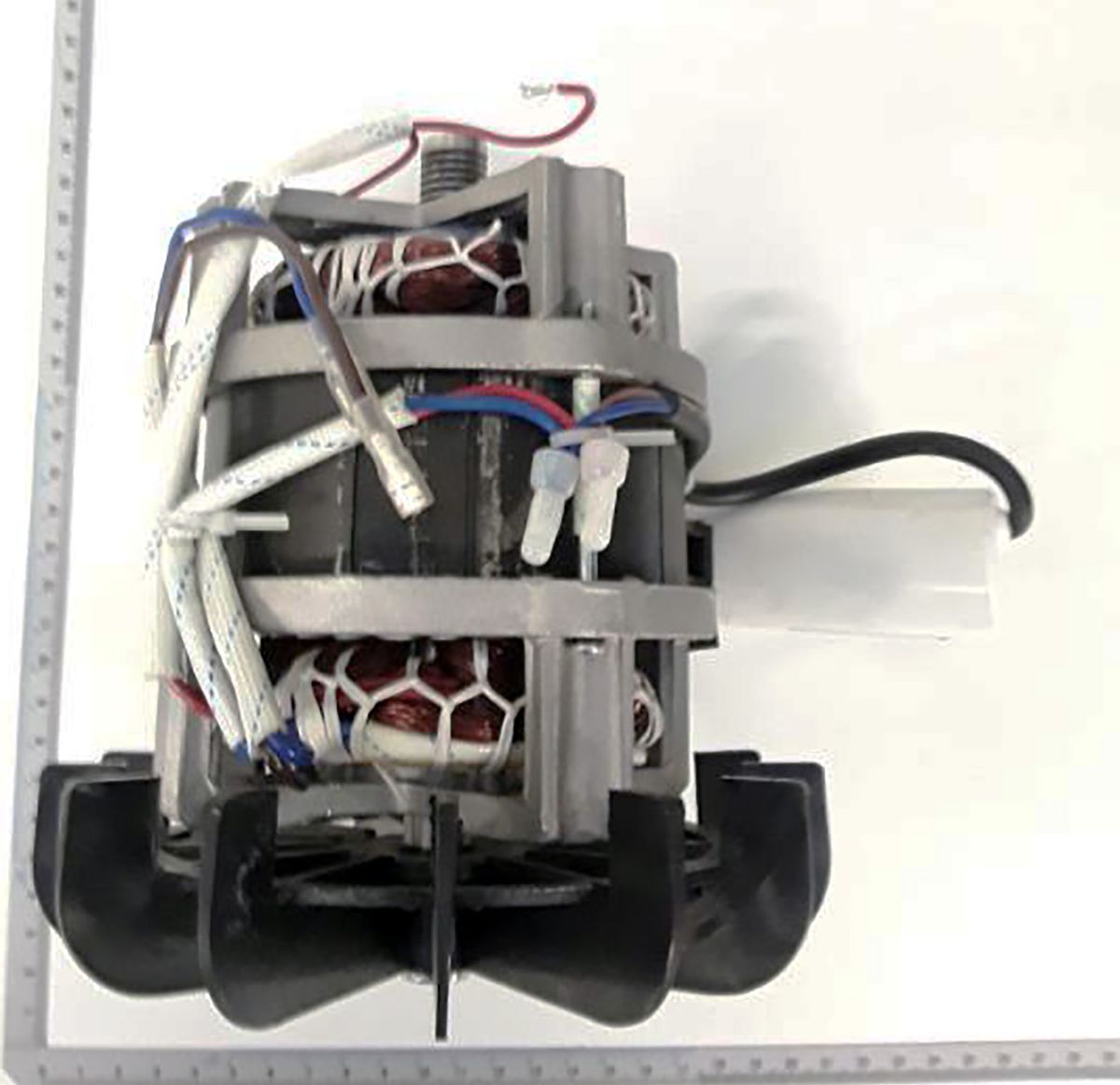 Elektromotor mit mechanischer Anordnung und Lagerung, Detailansicht
