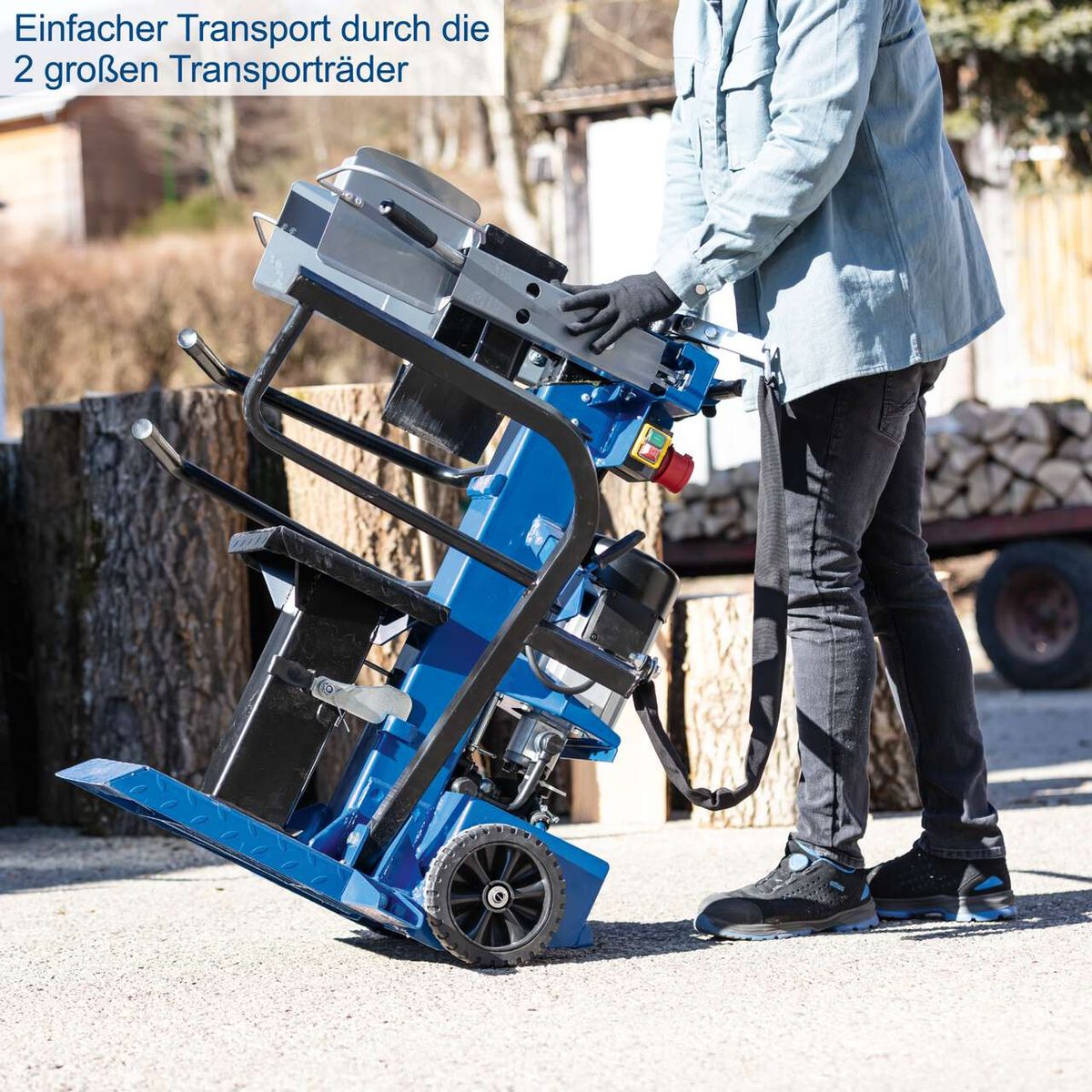 Der Holzspalter stehend Compact 10t Scheppach bietet einfachen Transport durch die zwei großen Transporträder.