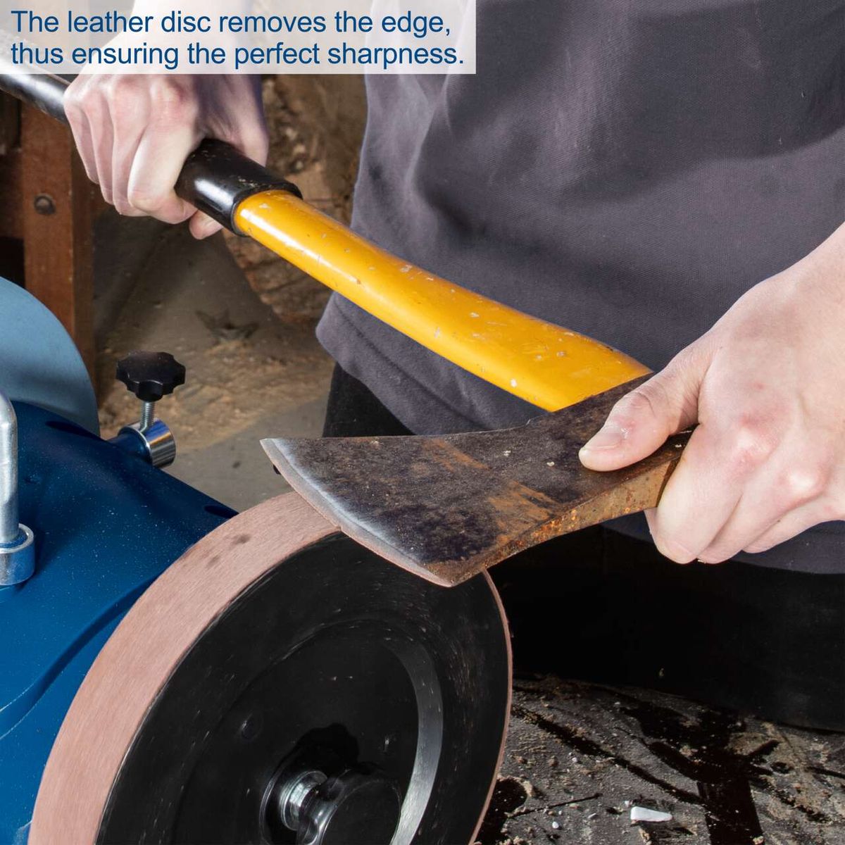 The leather disc sharpening system removes the edge, ensuring perfect sharpness.