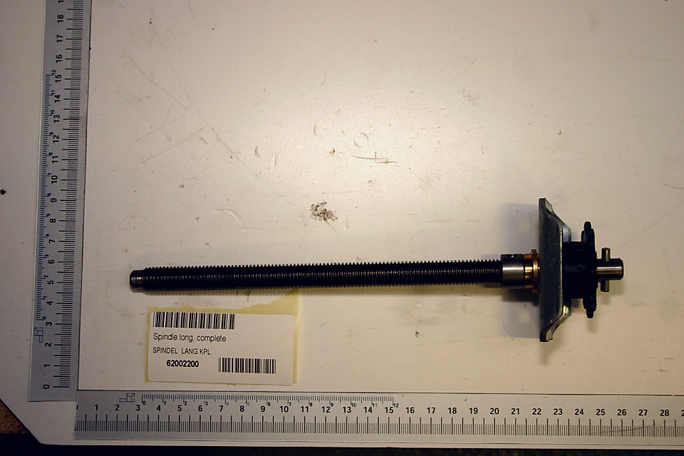 Klub Mace, Waffe
