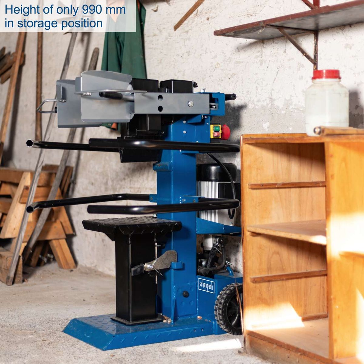 Compact vertical log splitter with storage height of 990 mm, featuring a practical transport wheel