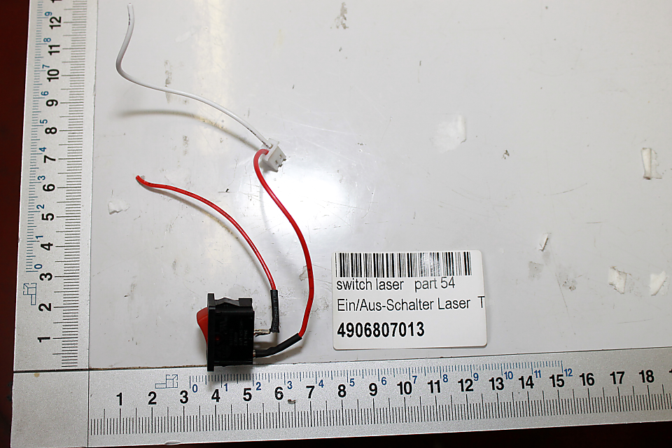 Ein/Aus-Schalter Laser HY17-XX / 8(4)A 250V, Artikelnummer 4906807013, Ansicht von vorne.