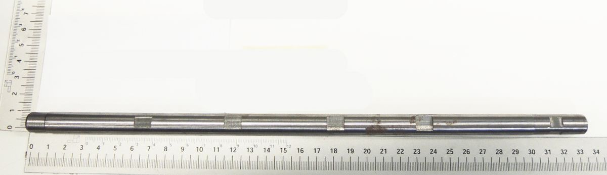 Hobelwellenachse bis Juni 2020, gezeigt von der Seite auf hellem Hintergrund.