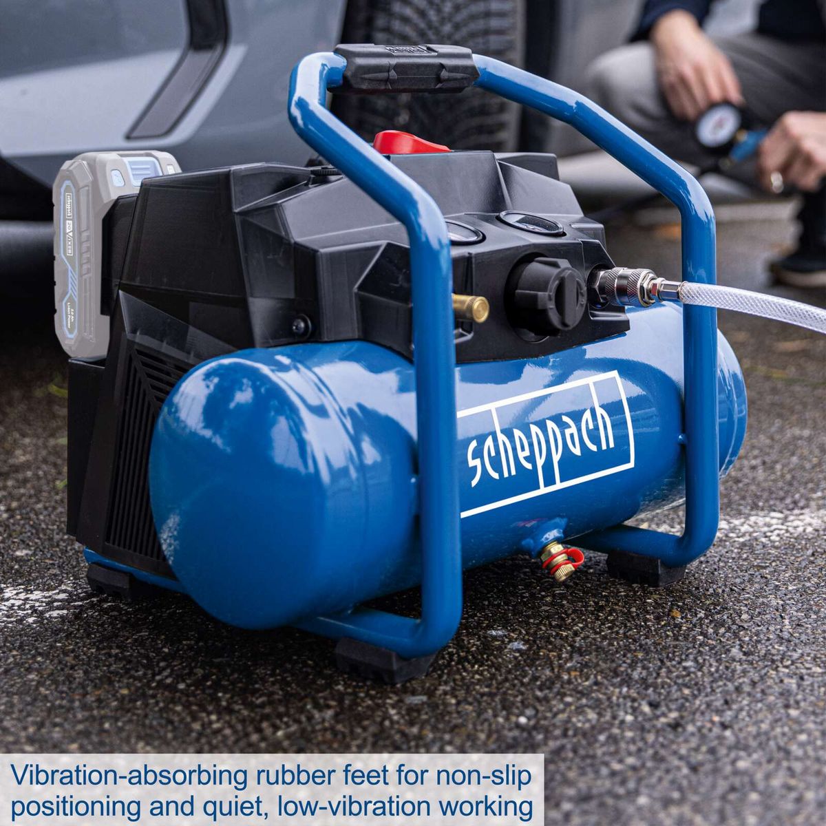 Vibration-absorbing rubber feet for non-slip positioning and quiet, low-vibration working.